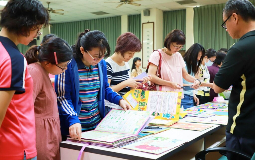 演講前突然「斷電」昏厥，一瞬間把我推向無底深淵，場內聽者沸騰，帶來無限光明