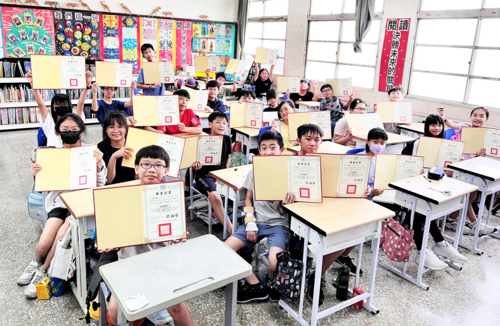 如果換座位，你希望什麼樣的同學坐在旁邊？